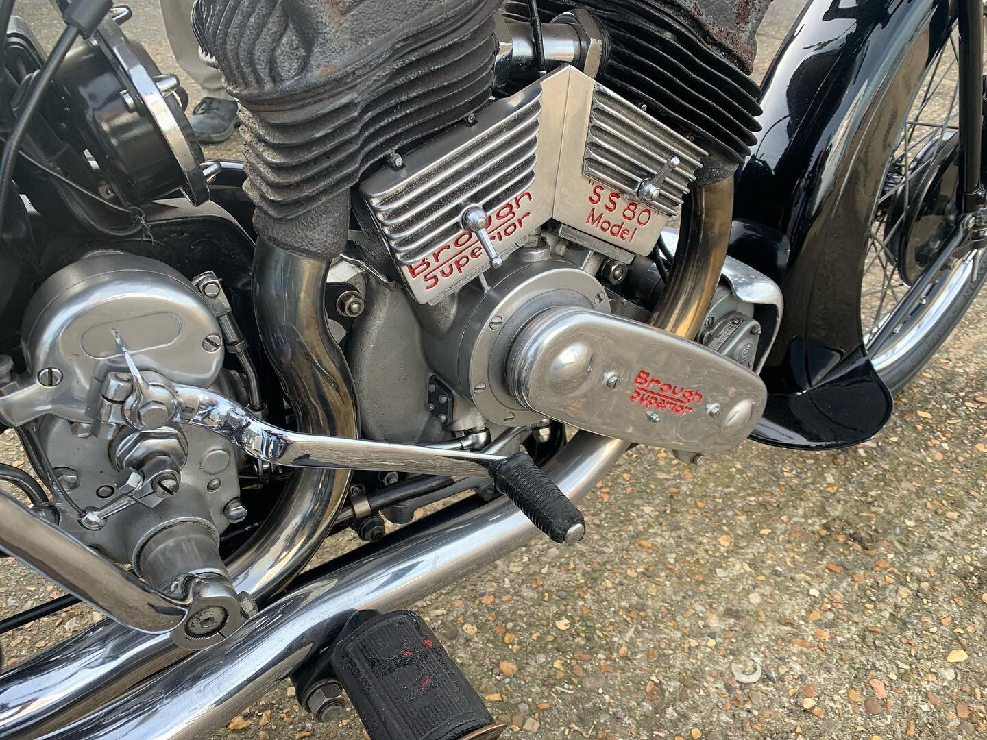 One Day maybe? 🤞
#vmcc #oldmotorcycle #broughsuperior #northcotswolds #girderforks