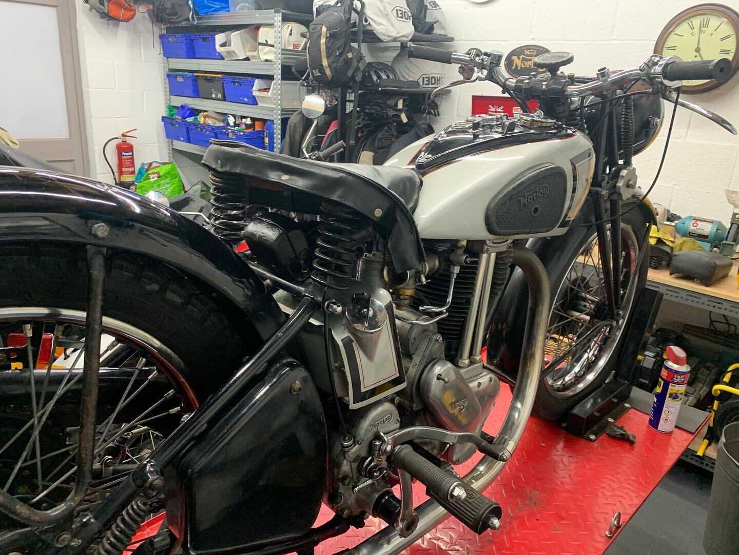 Latest project 1938 Norton Model 19. Just thought I would give it a polish, now in bits all over the garage. #nortonmotorcycles #girderforks #nortonmodel18 #oldmotorcycle #northcotswolds