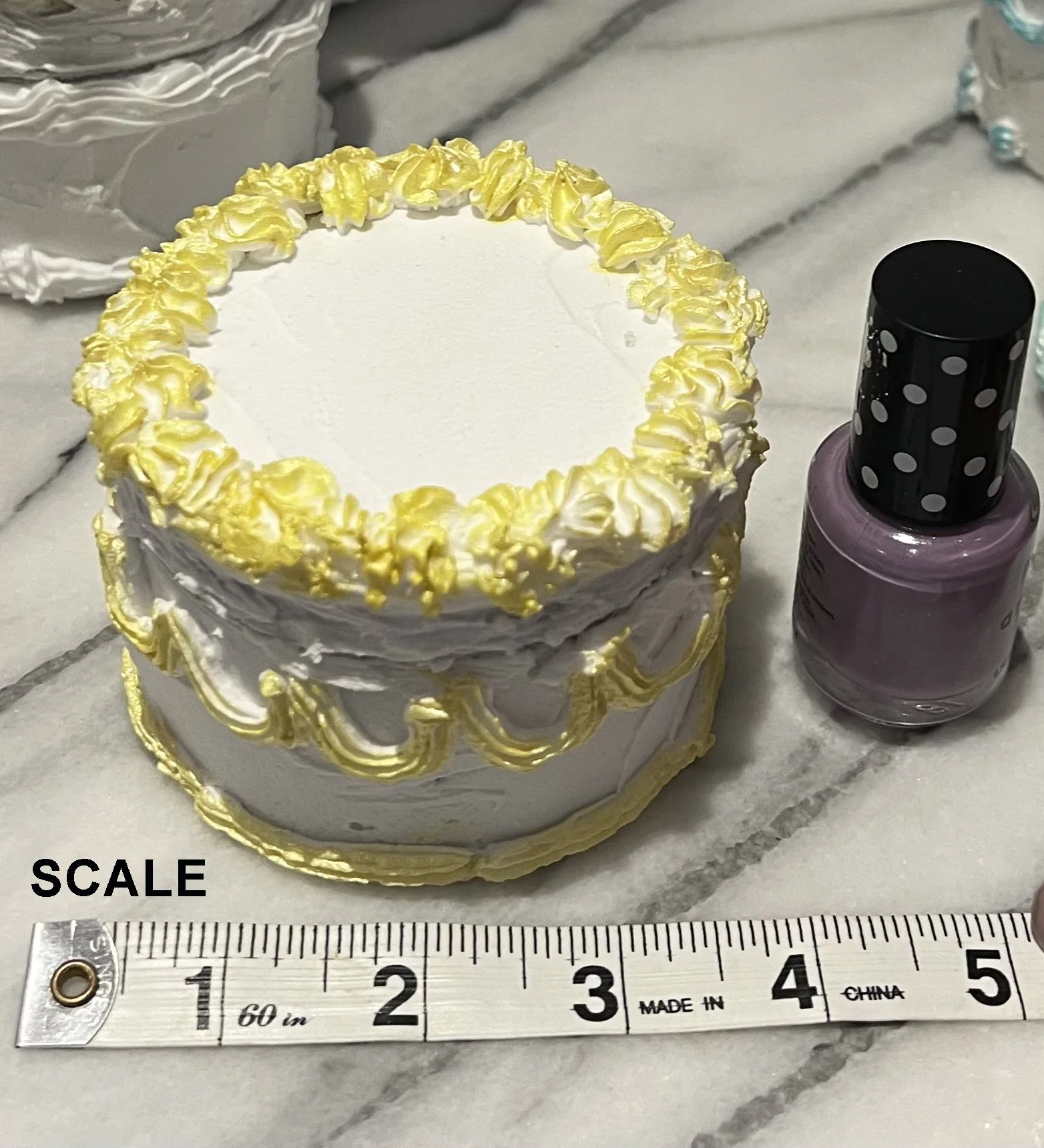 SCALE TINY CAKE.jpg
