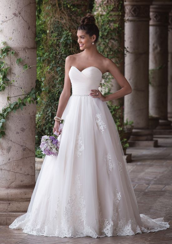 4036 - Almond/Ivory (Size 12)
