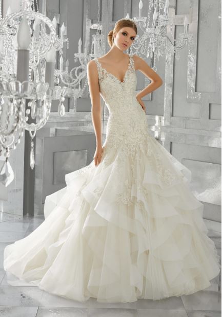 8195 - Ivory/Light Gold (Size 8)