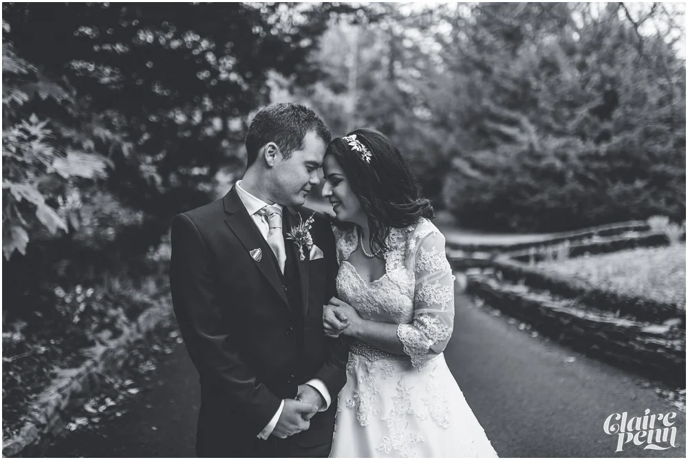 Samlesbury Hall wedding_0025.jpg