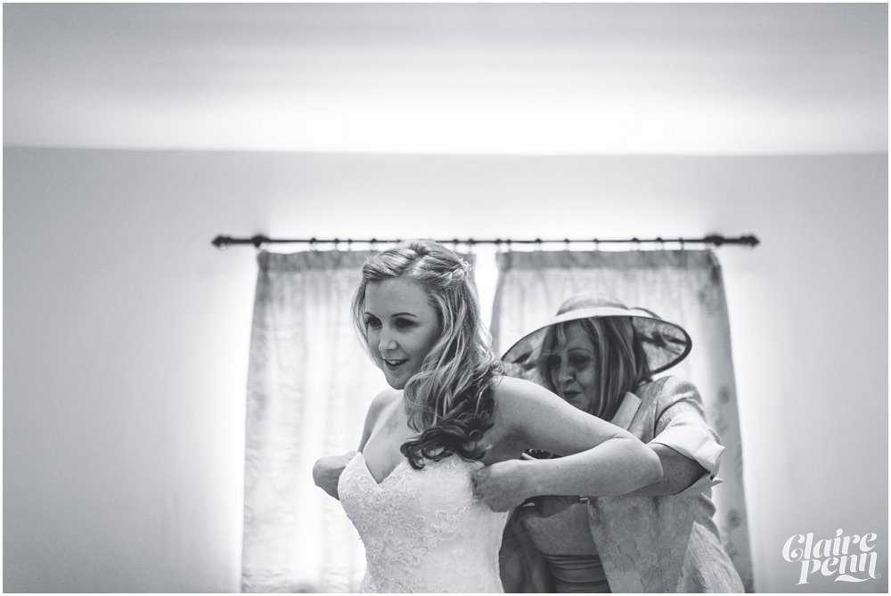 Barn wedding The Ashes Staffordshire_0008.jpg