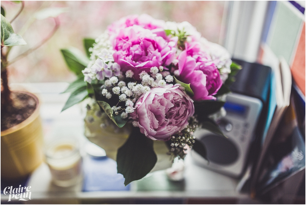Relaxed wedding on the Thames - Islington Town Hall and The Oyster Shed, London_0005.jpg