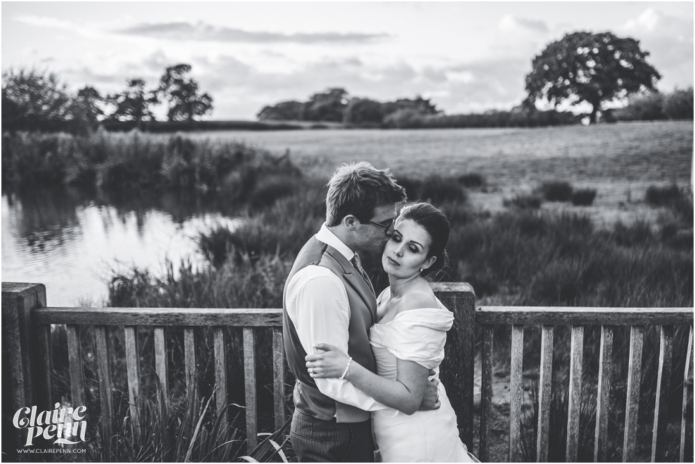 Cheshire barn wedding_0030.jpg