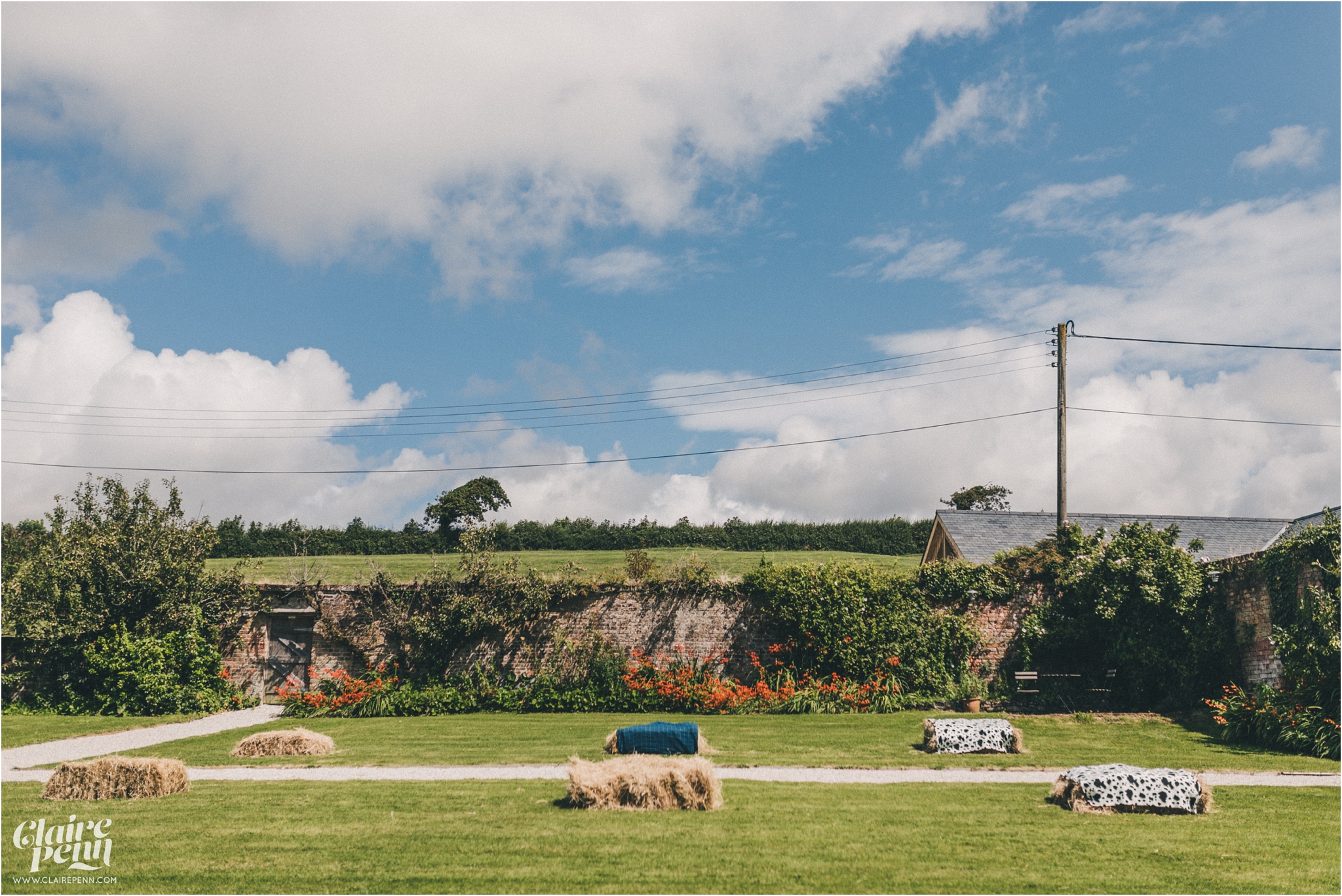 Launcells Barton barn wedding Launceston Bude Cornwall_0009.jpg