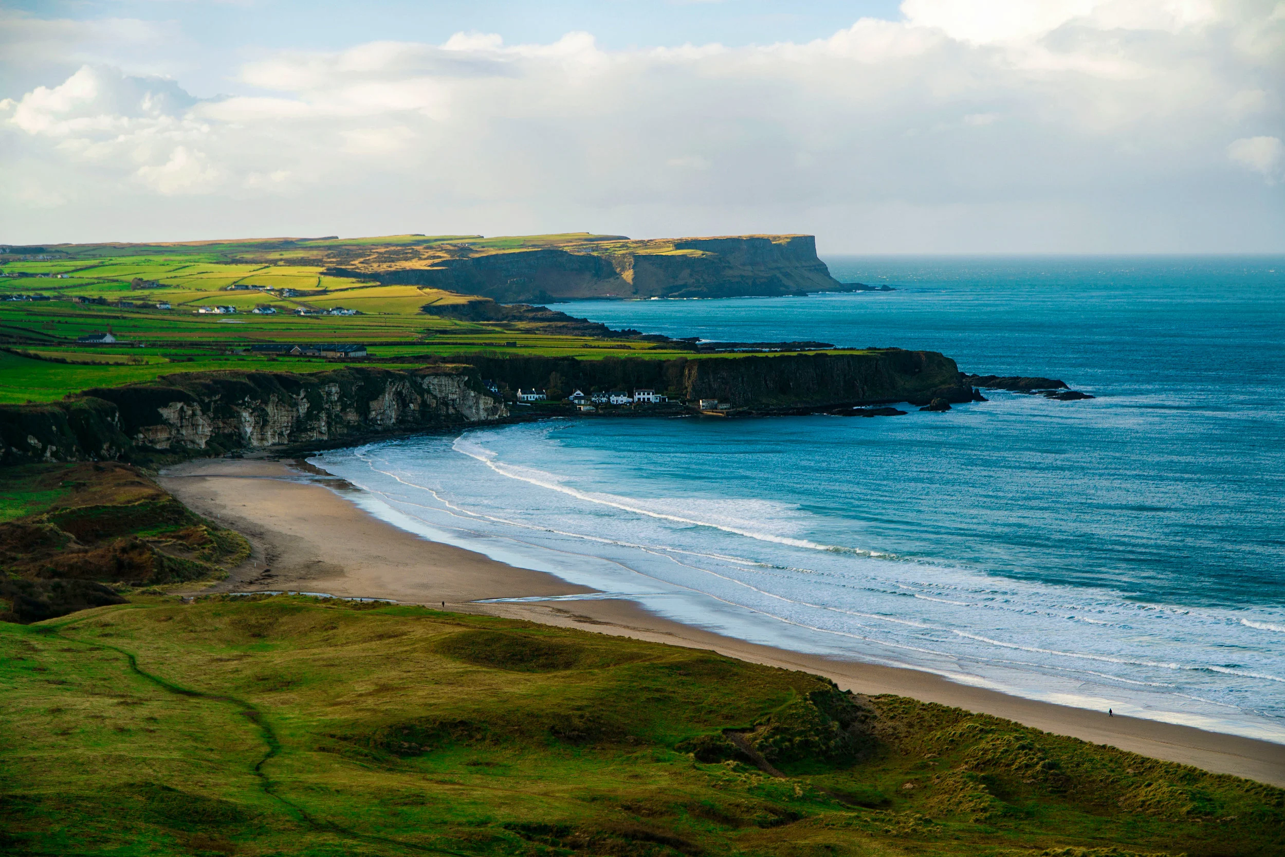 north_irealnd_giants_causeway_vickygood_travel_phototgraphy_sm.jpg