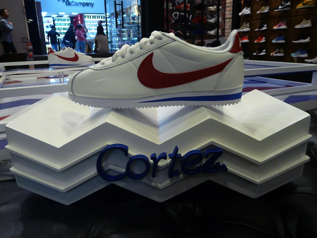 nike cortez artwalk