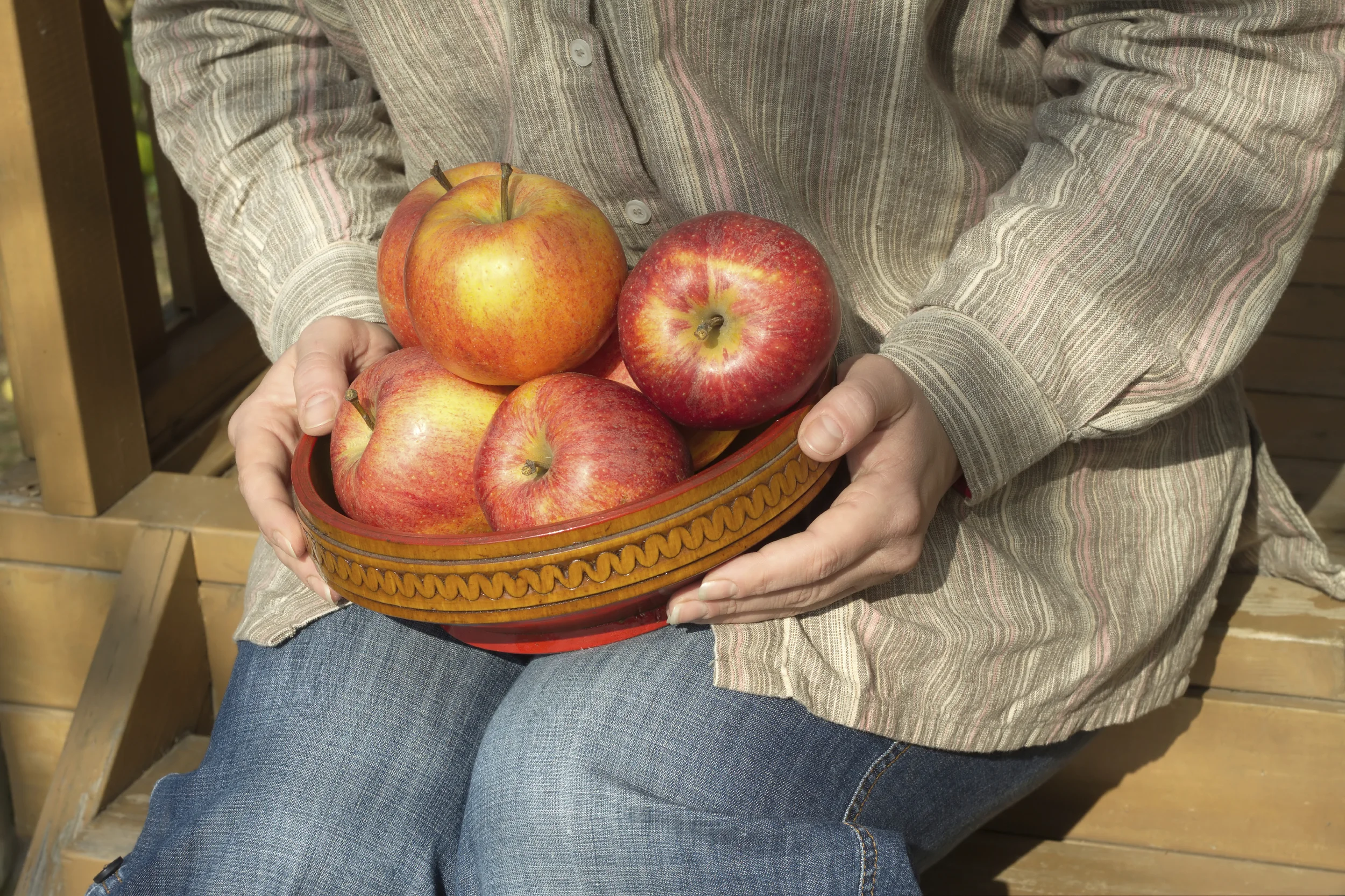 Did you eat 2 servings of RAW FRUIT today?