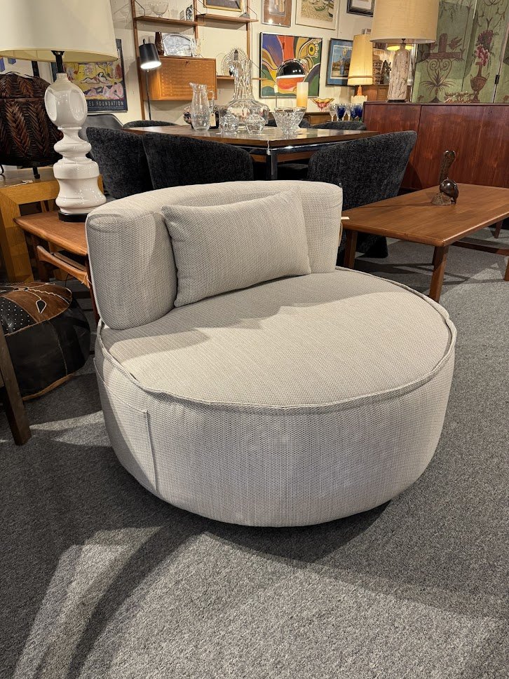 73 Contemporary Round Lounge Chair