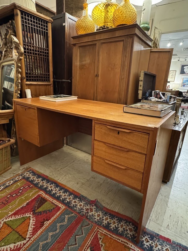 420 Bent Silberg Teak MCM Desk