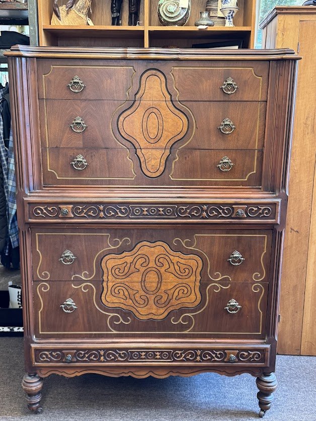 415 1920s Tall 7 Drawer Chest
