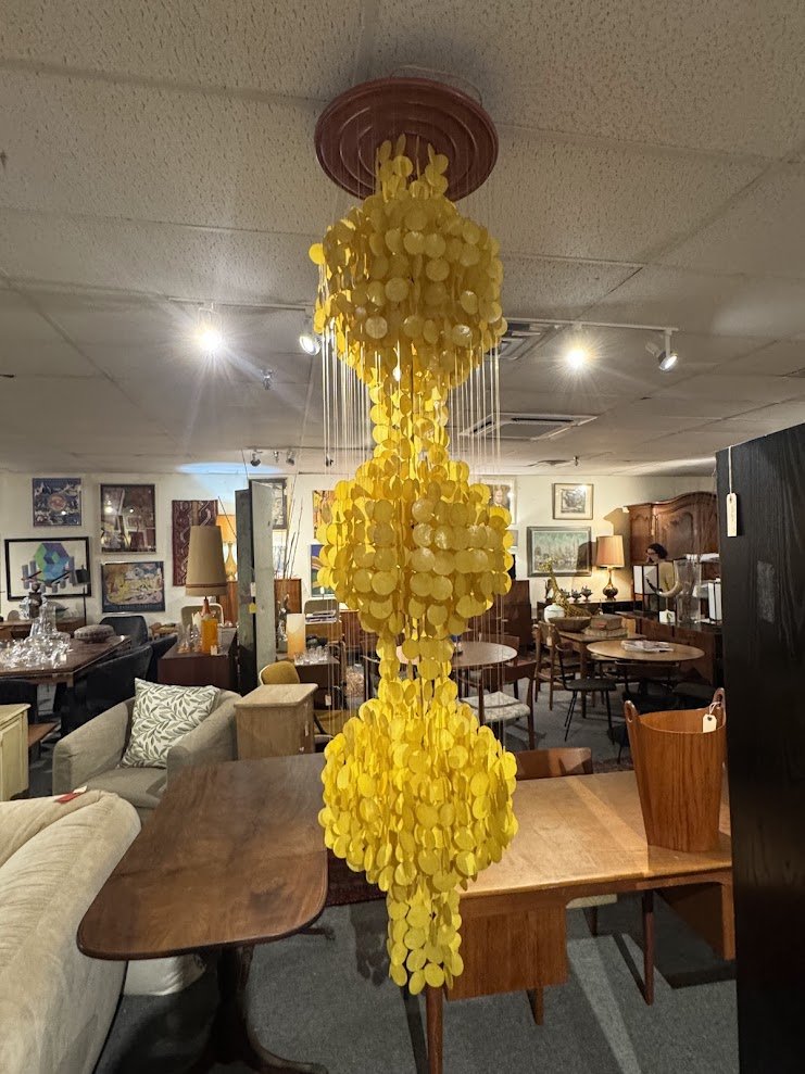 901 Fabulous Yellow Capiz Shell Hanging Lamp