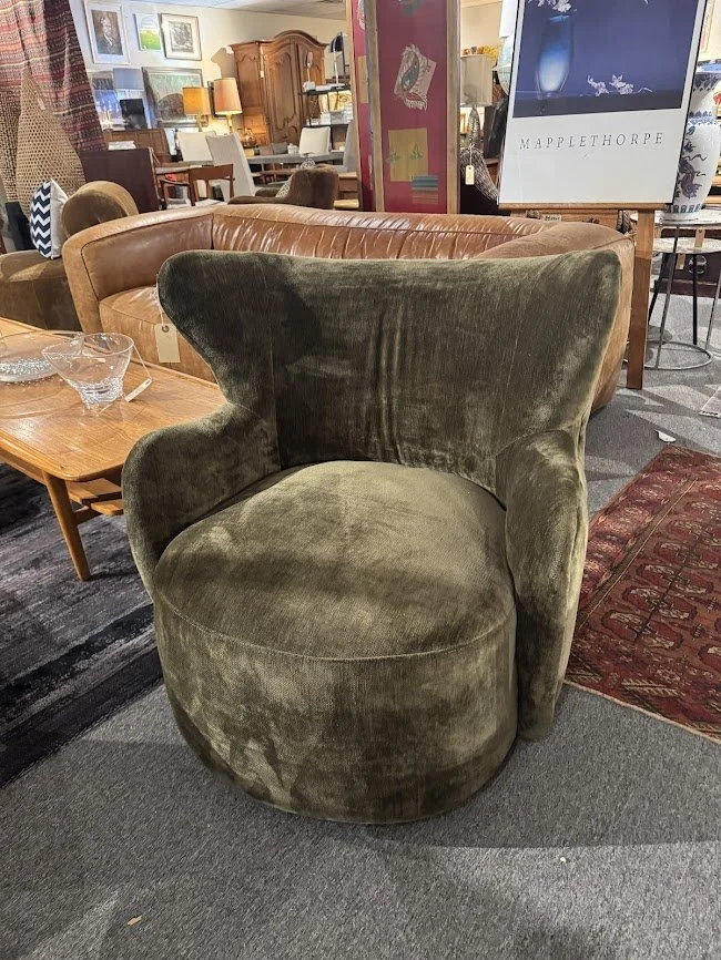 6 Contemporary Green Velvet Swivel Chair