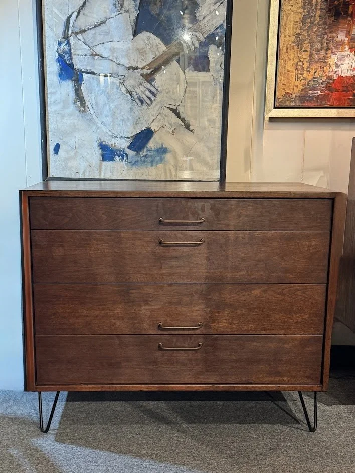 421 Jens Risom 4 Drawer Chest