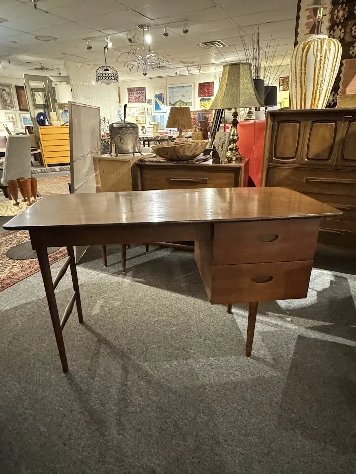 418 Vintage Walnut Student Desk
