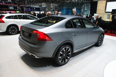 Volvo S60 Cross Country-20395.jpg