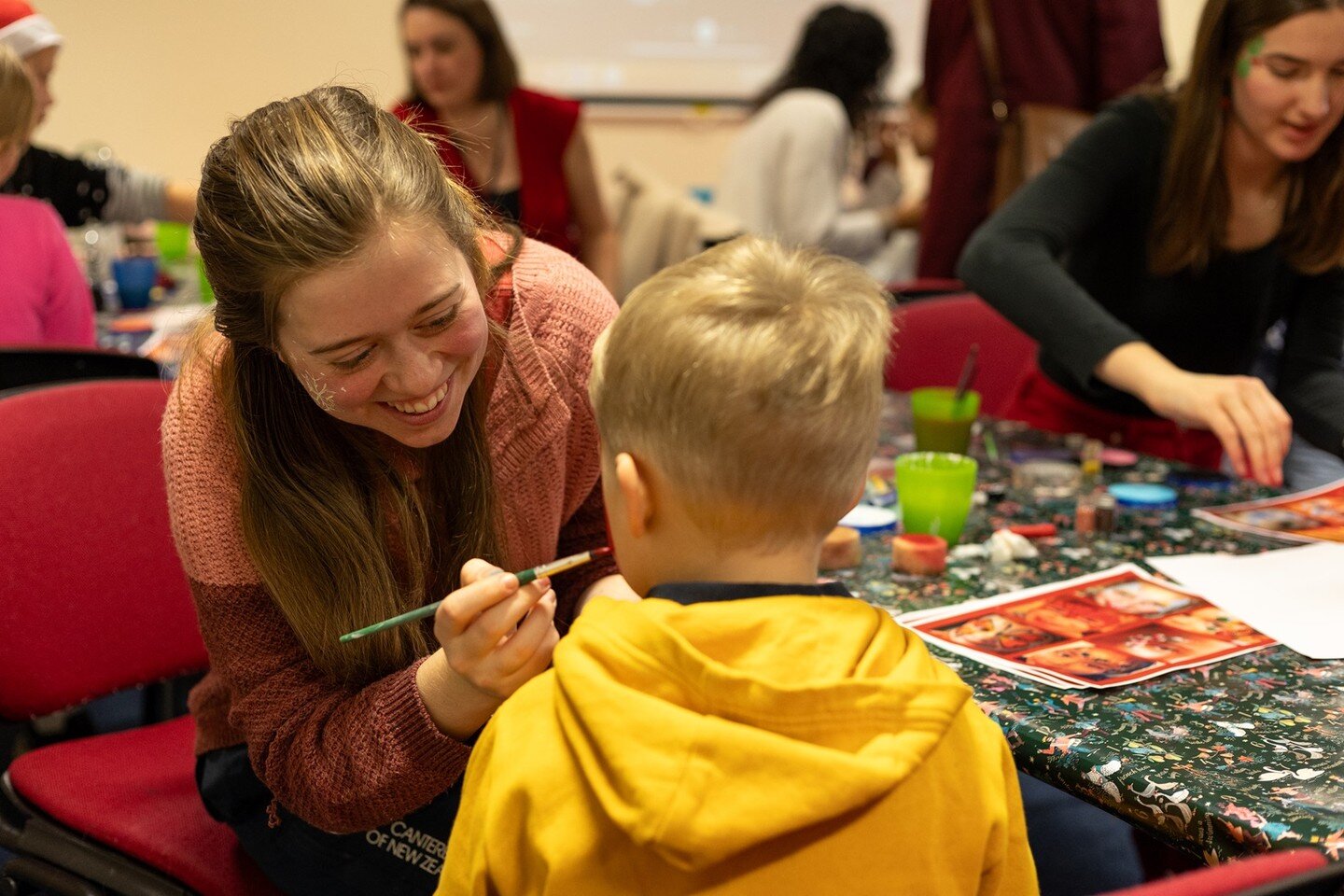 Wow - 737 people came to yesterday's #Christmas Family Fun Day! Thank you so much to everyone who came, and who helped out. Please share your pics, and hope to see you again soon! https://www.emmanuel.org.uk/christmas