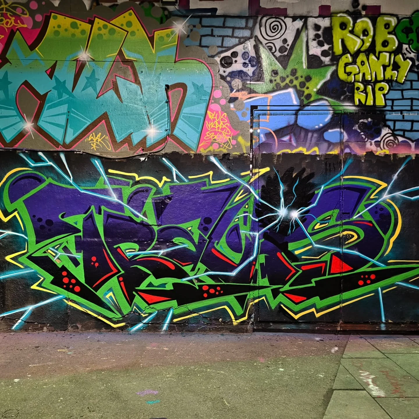 Old
SWIPE for details
.
.
.
.
#southbank #graffiti #mobpsycho100 #graff #graffporn