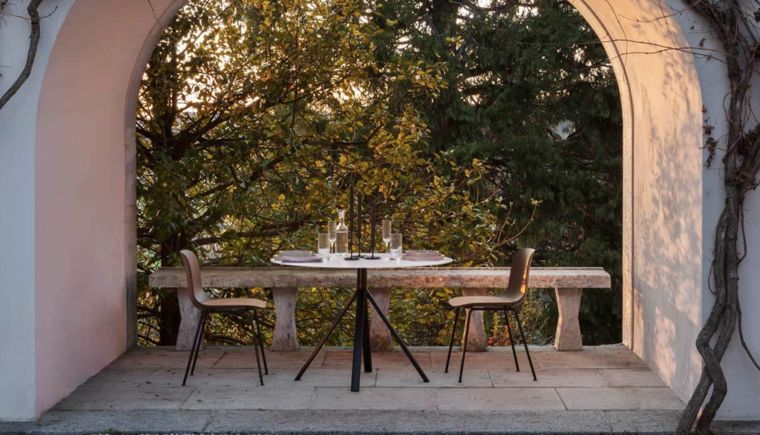 Onzeker druiven strategie Ronde tuintafels — Loncin Interieur | A Beautiful Home