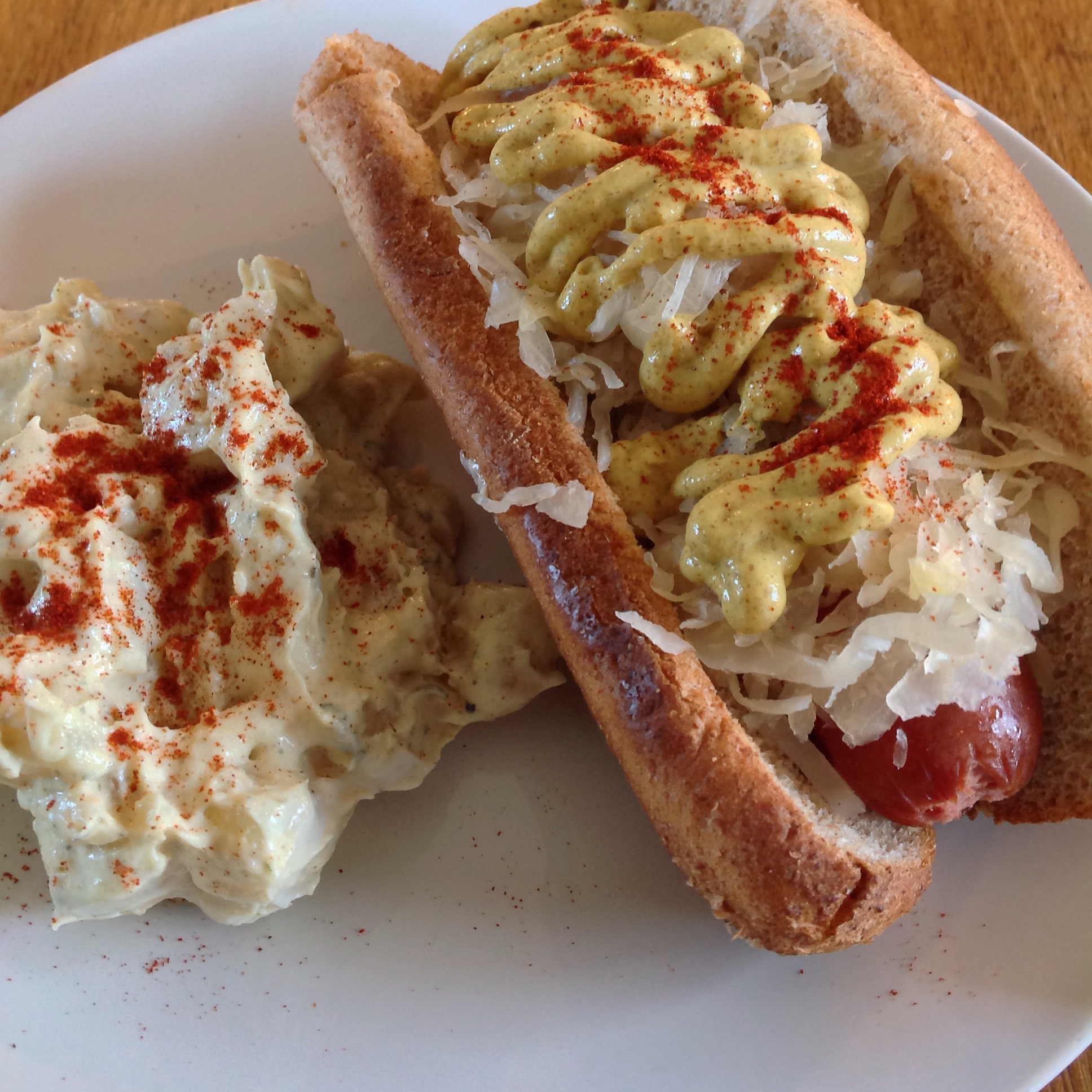 Kraut dog and potato salad