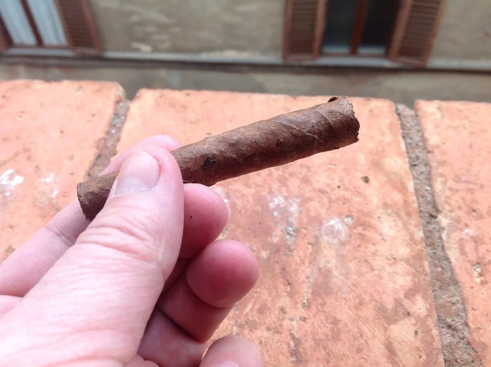 There are two kinds of people in this world, those with cigars and tourists.