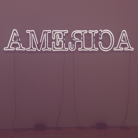  Glenn Ligon’s neon statement Ruckenfigur, 2009