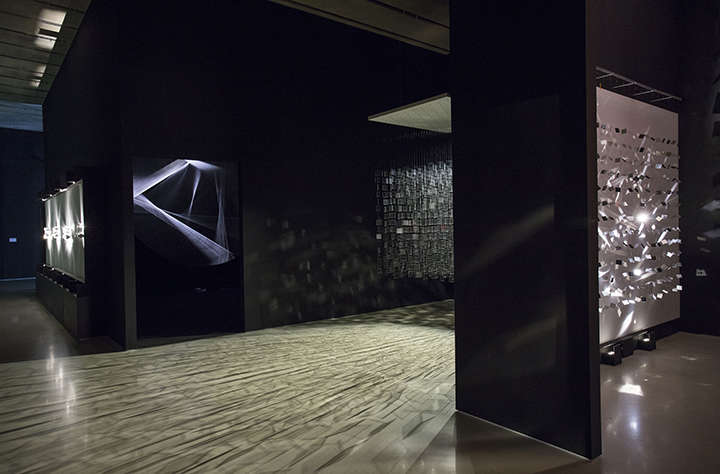 Installation view: Julio Le Parc: Form into Action, Pérez Art Museum Miami, Miami, 2016–17. Photo courtesy PAMM.