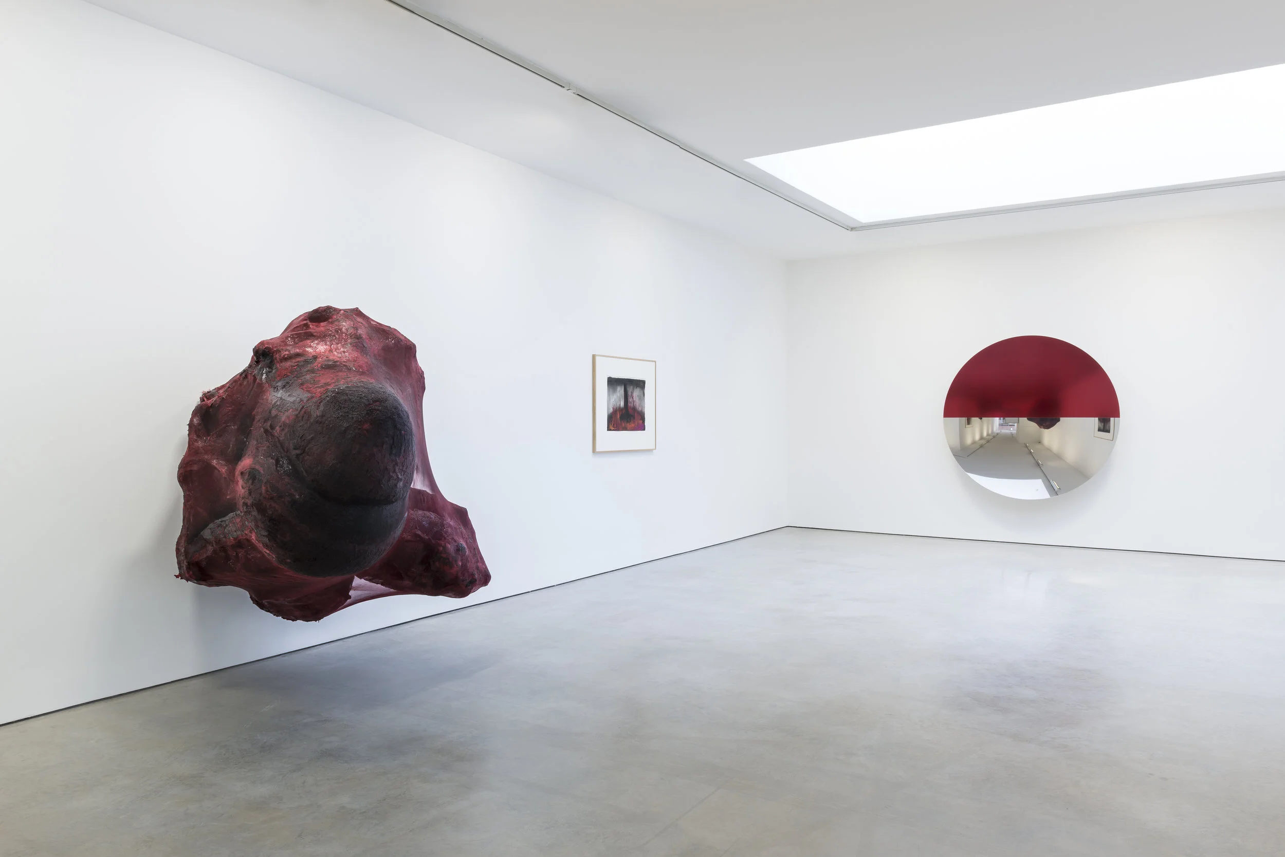 Anish Kapoor, Installation view, Lisson Gallery London, 2017, Photo by Dave Morgan, © Anish Kapoor; Courtesy Lisson Gallery 