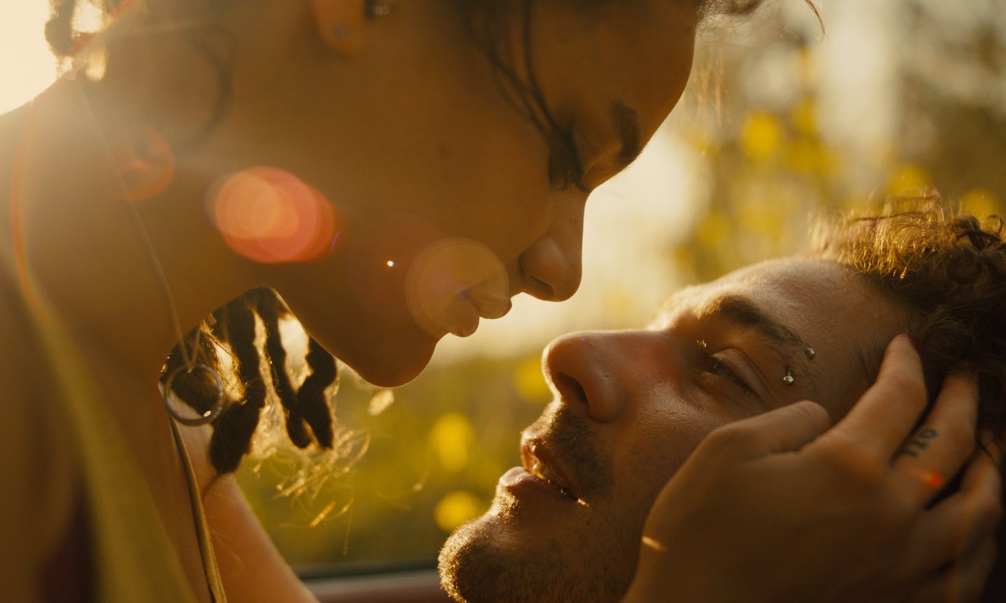 Sasha Lane and Shia Lebeouf in American Honey 