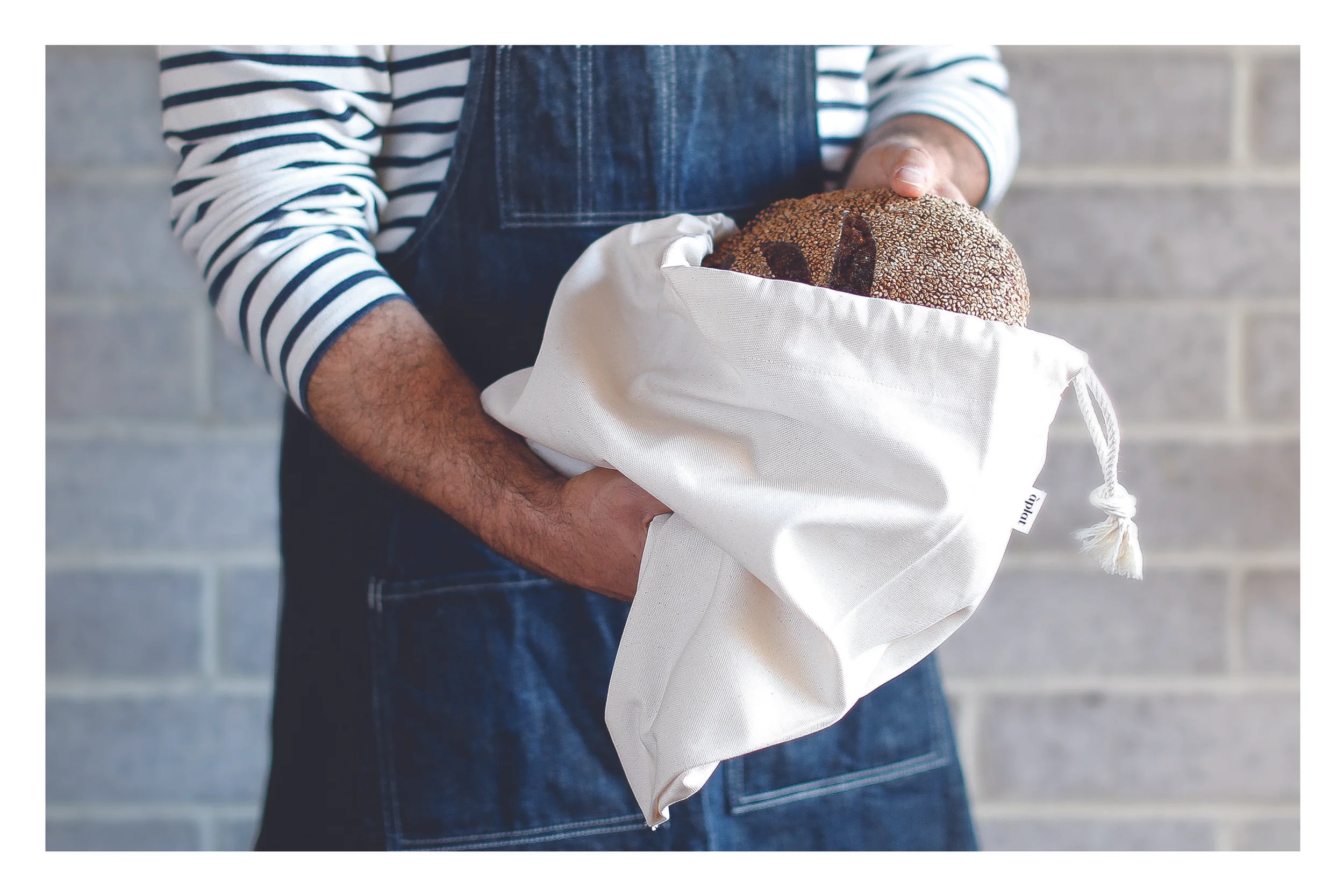 aplat-poch-bread-bag-booth-4017-nynow.jpg