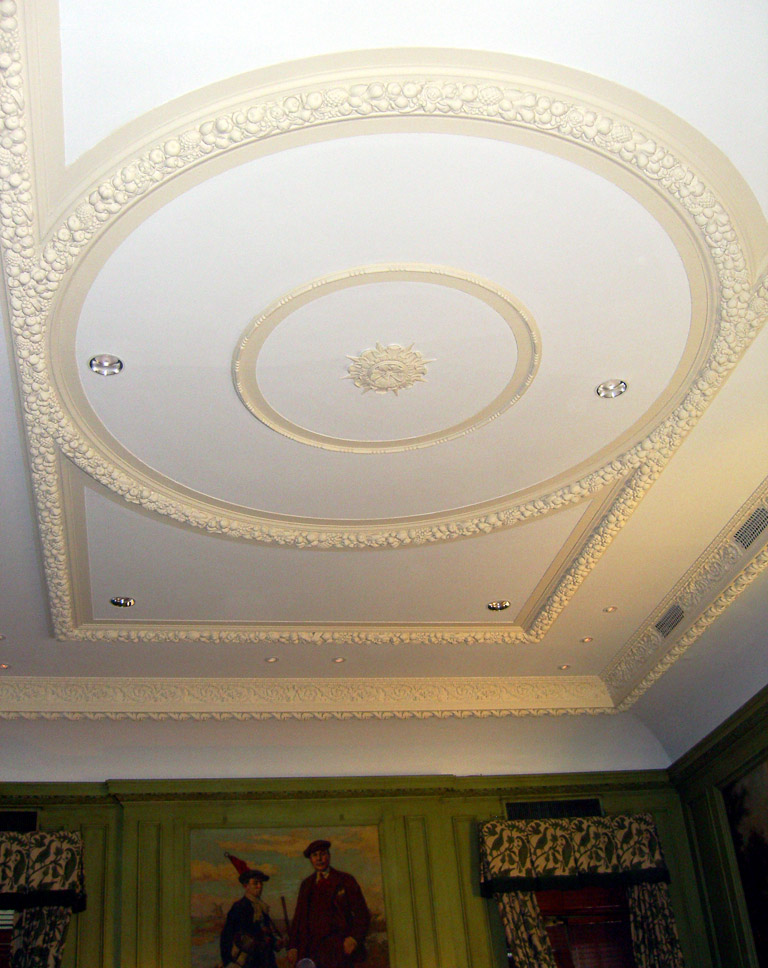 23_Ceiling Trim.jpg