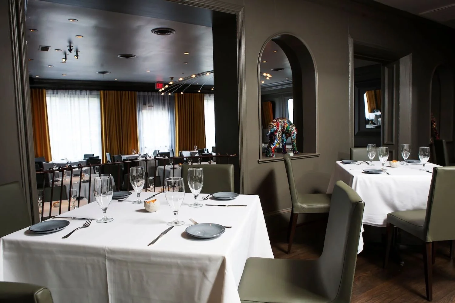 balcony upper-dining level 2 .jpg