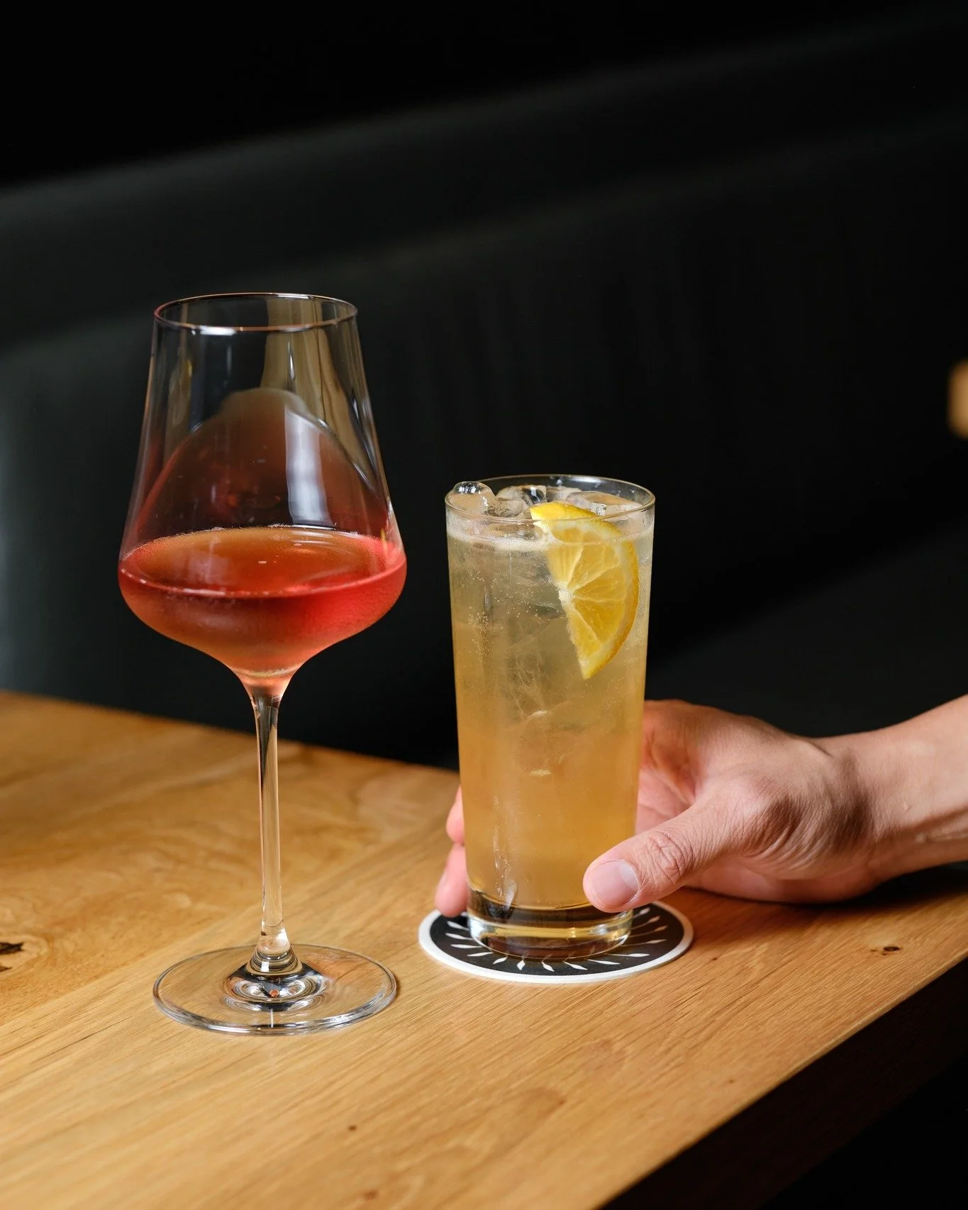 A glass of wine, a perfectly made cocktail and the question of where to begin. ✨