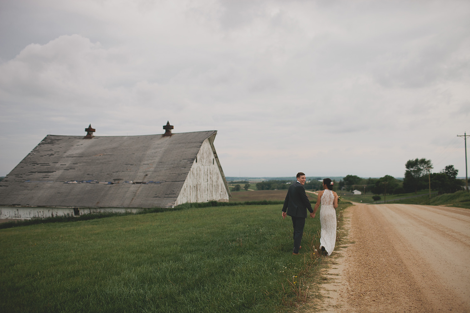 Iowa backyard Wedding_0018.jpg