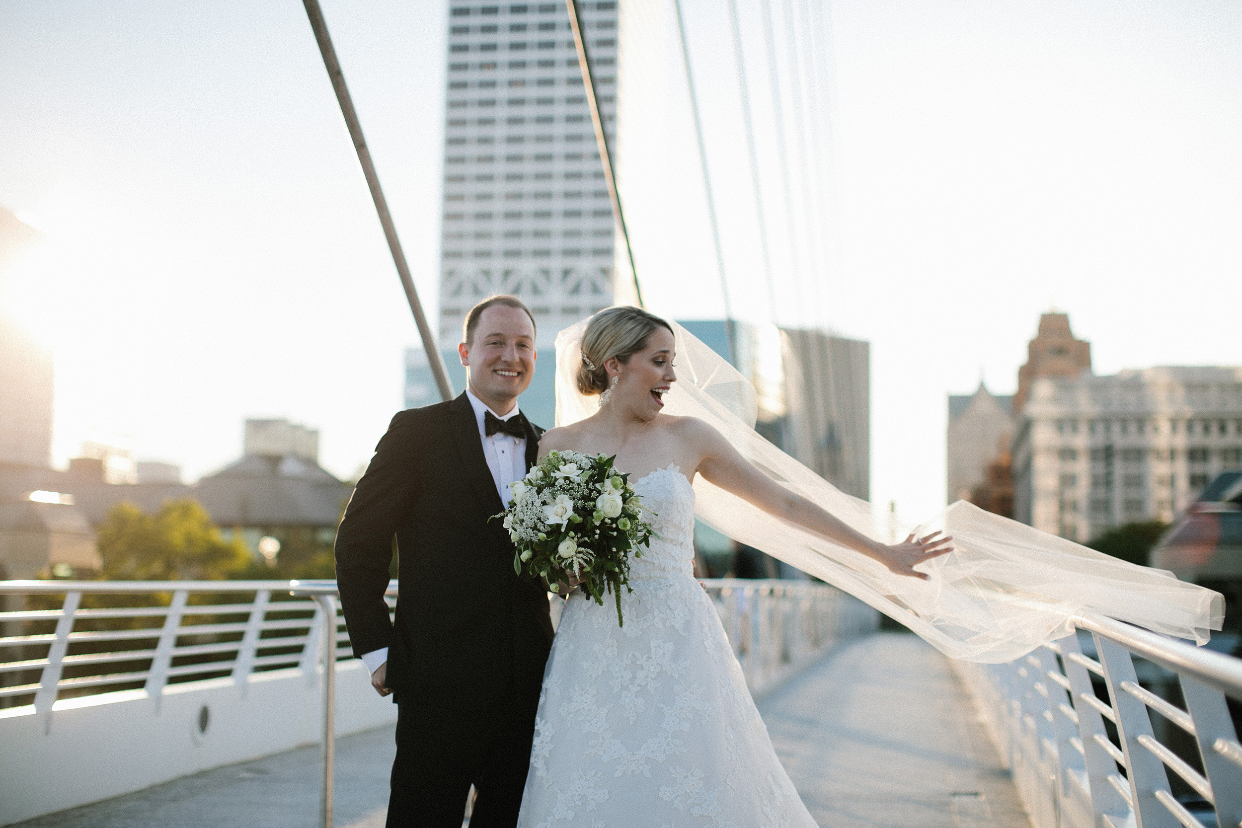 Milwaukee Art Museum Wedding 055.jpg