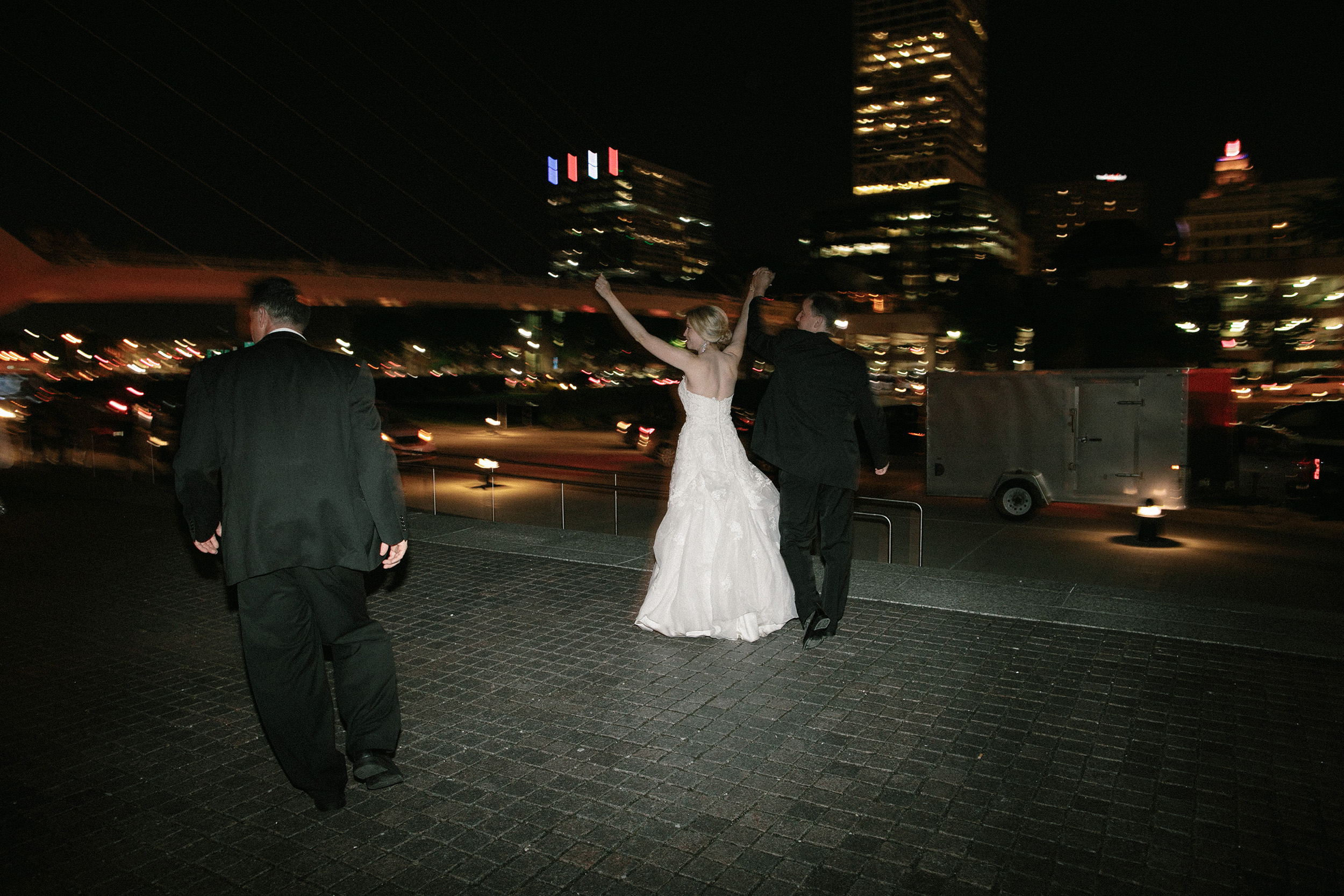 Milwaukee Art Museum Wedding 118.jpg