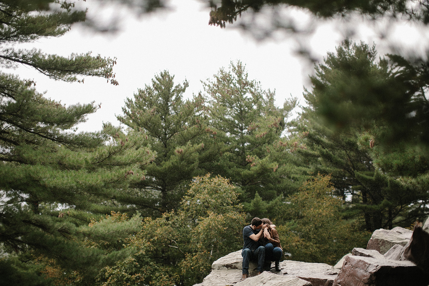 Devils Lake Engagement Photos014.jpg