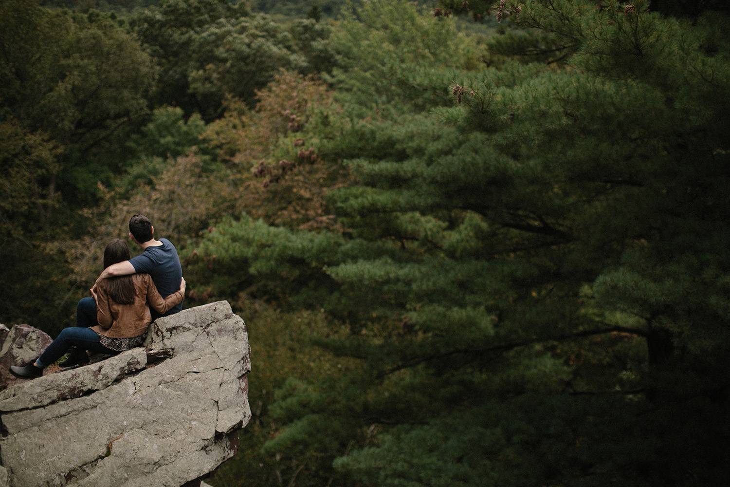 Devils Lake Engagement Photos017.jpg