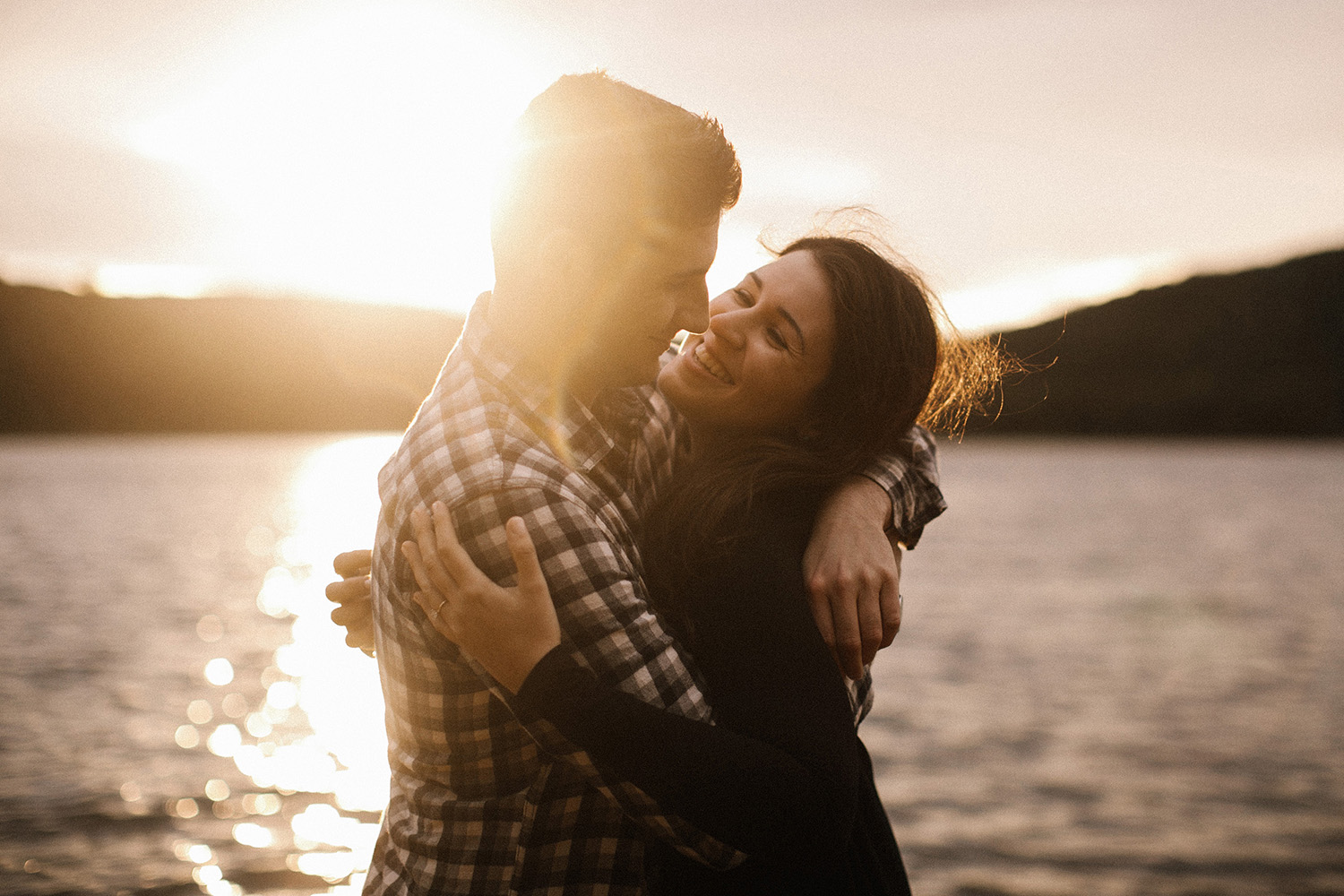 Devils Lake Engagement Photos041.jpg