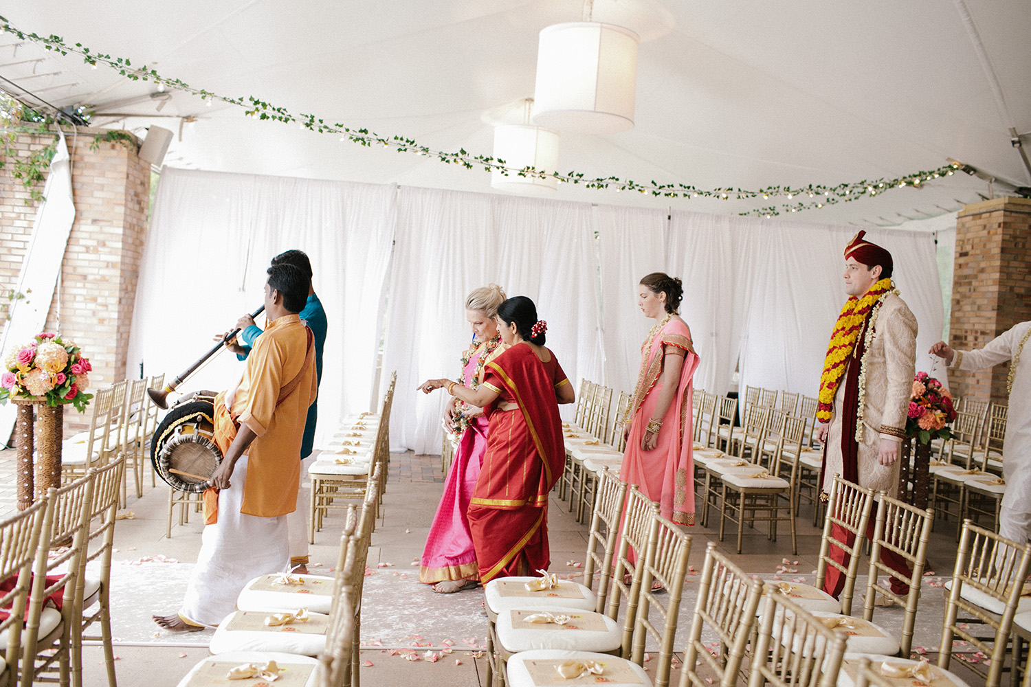 Chicago Botanic Gardens Indian Wedding 057.jpg