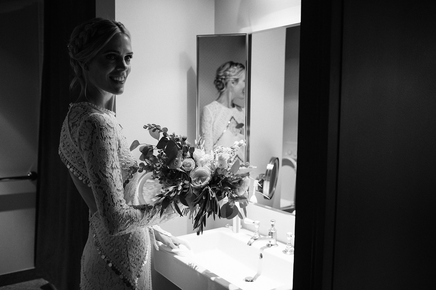 Chicago Galleria Marchetti Robey Hotel Wedding 020.jpg