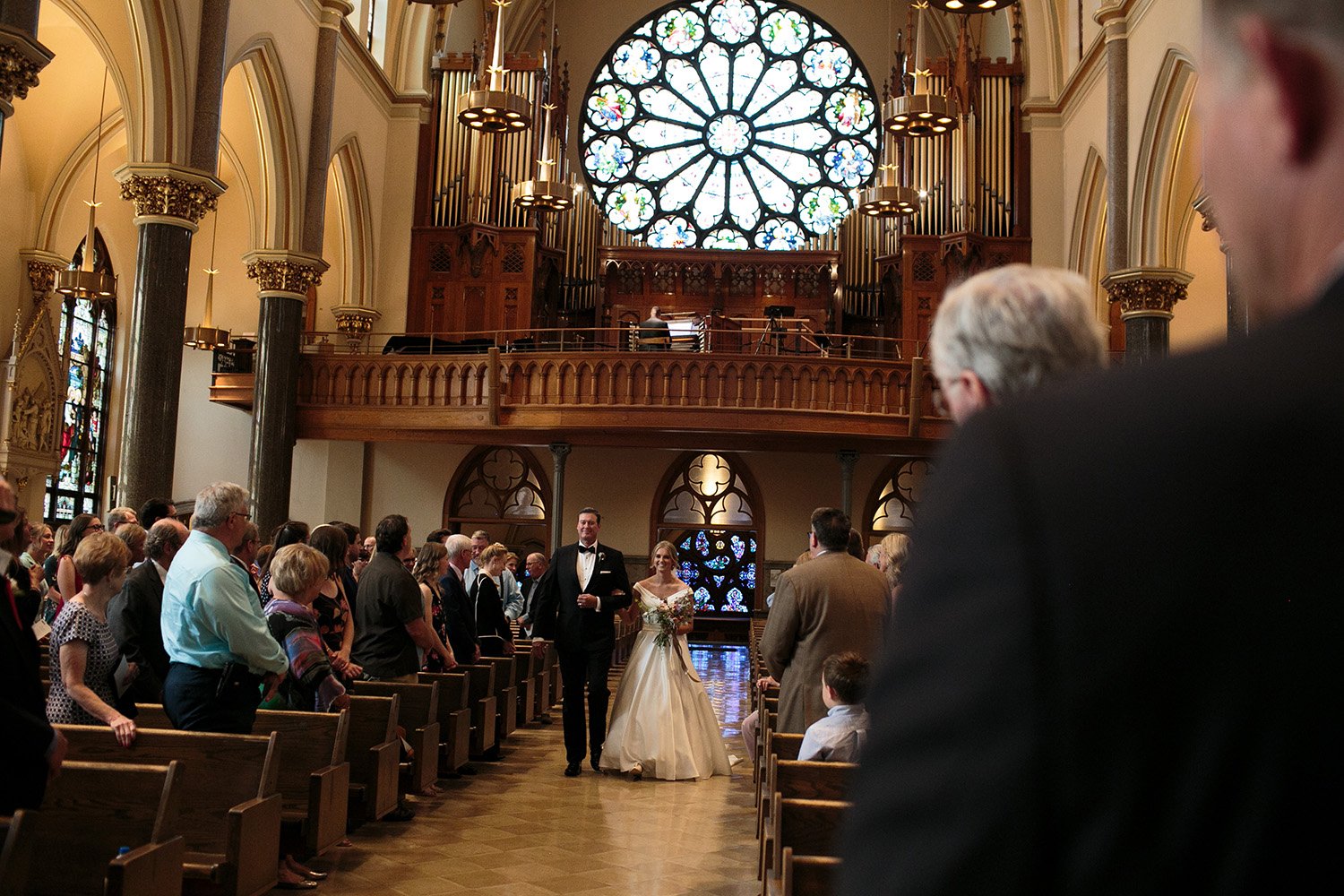 Milwaukee Turner Hall documentary wedding photographer 023.jpg