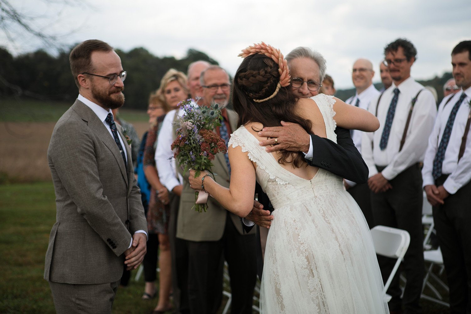 Octagon barn wedding photos011.jpg