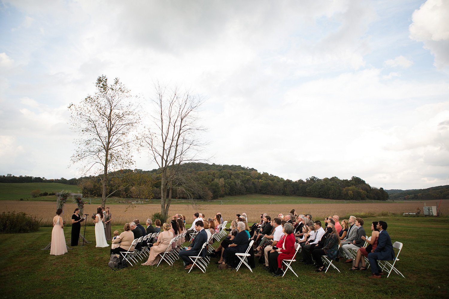 Octagon barn wedding photos012.jpg