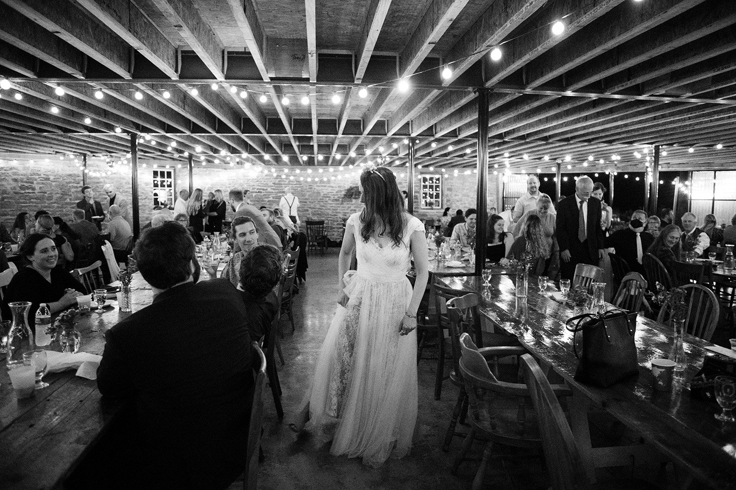 Octagon barn wedding photos048.jpg