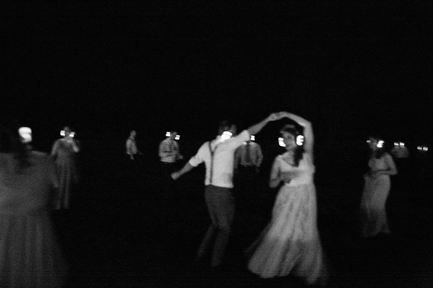 Octagon barn wedding photos068.jpg