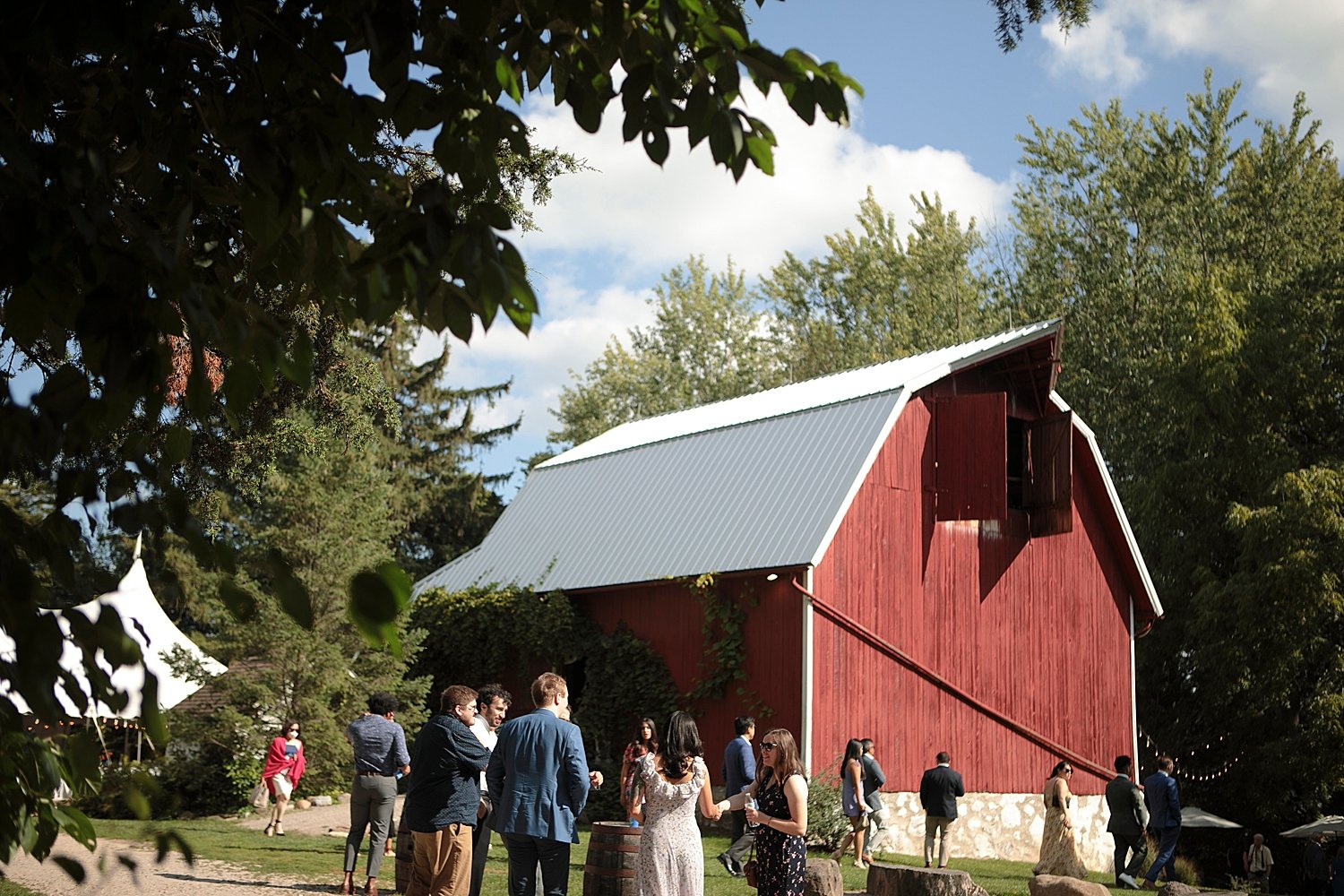 Wisconsin documentary wedding photographer 0028.jpg