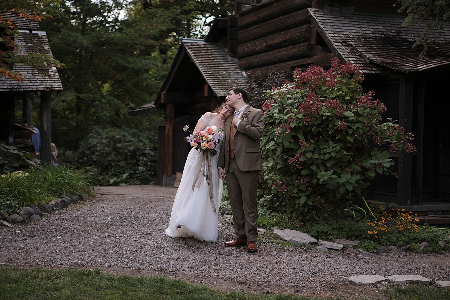 Wisconsin documentary wedding photographer 0089.jpg