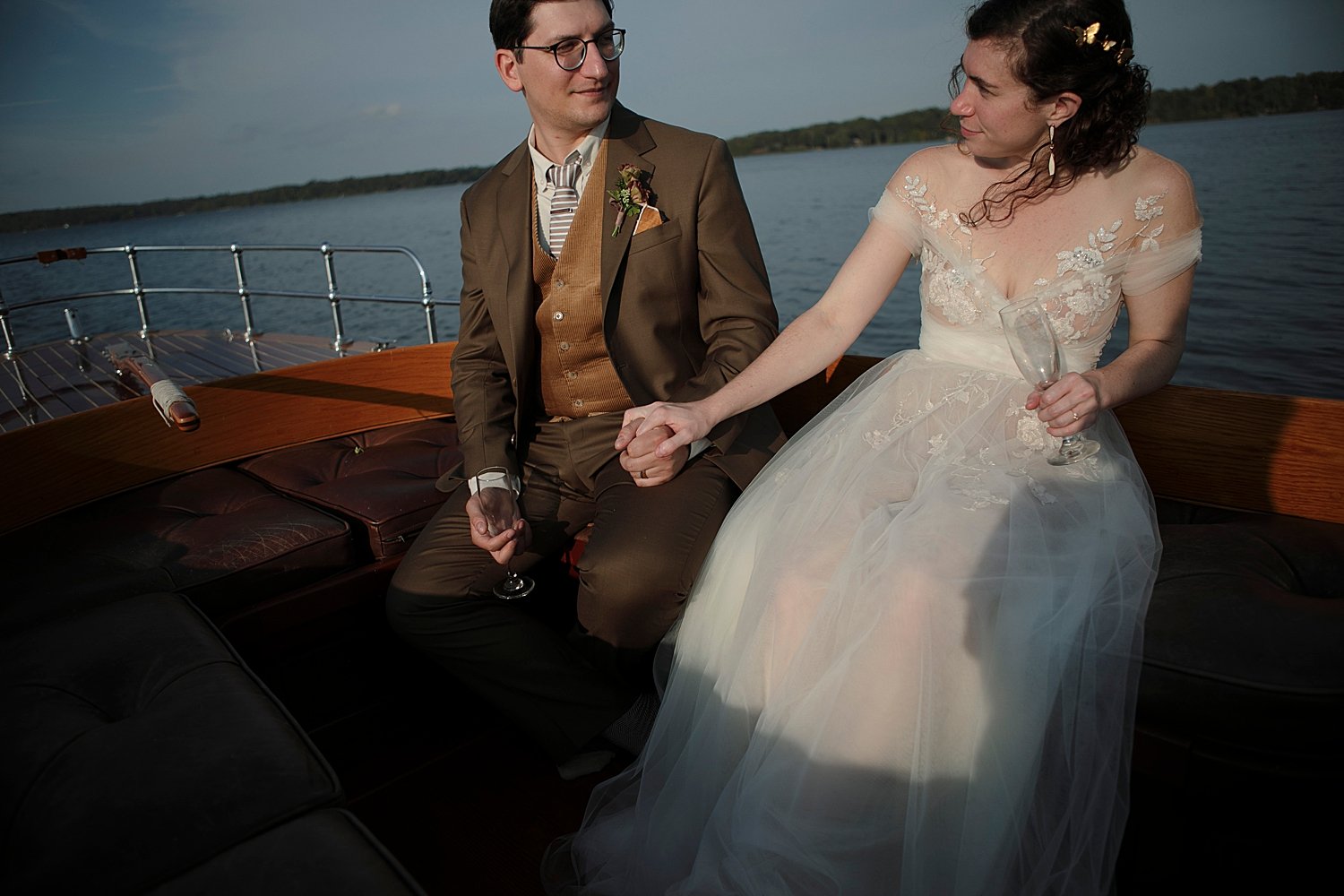 Wisconsin documentary wedding photographer 0104.jpg